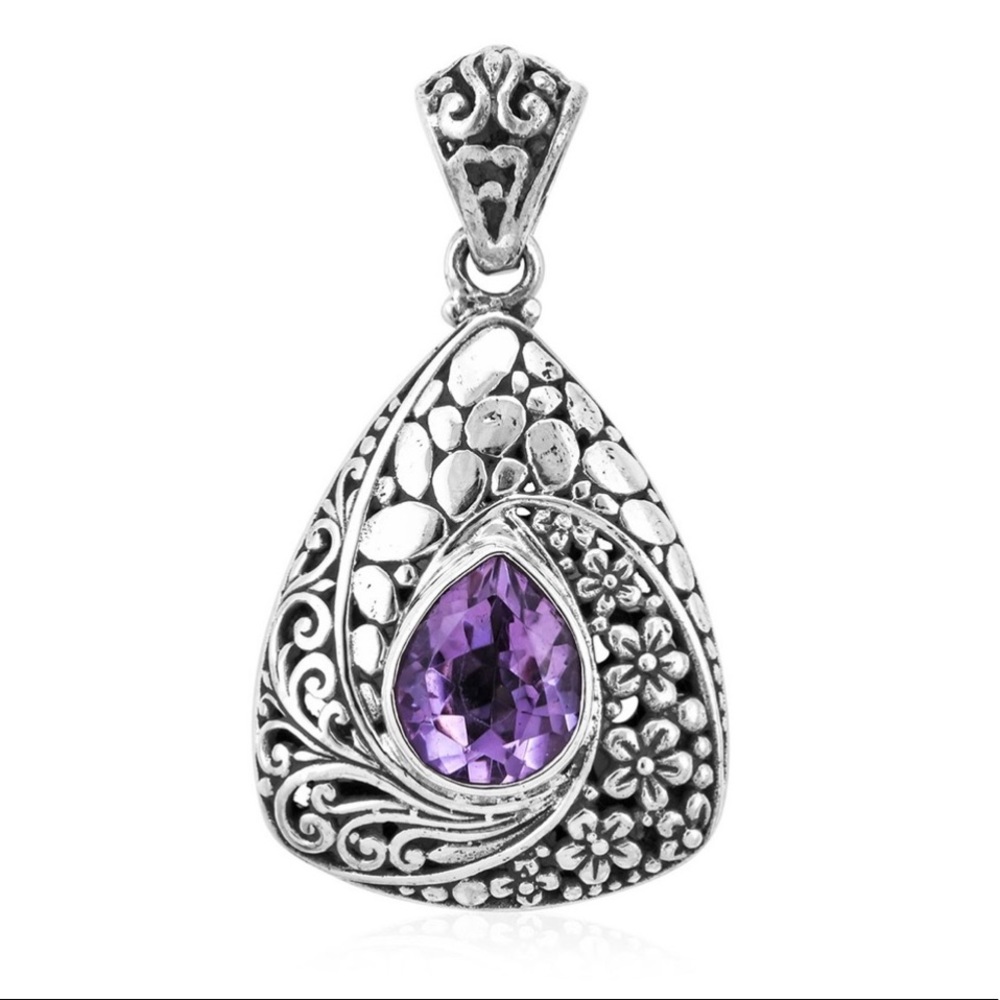 Genuine rose de France amethyst set in .925 silver